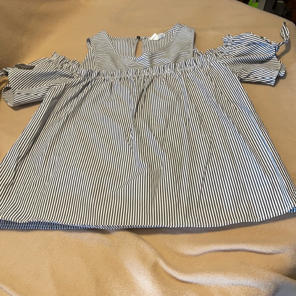 New top size S